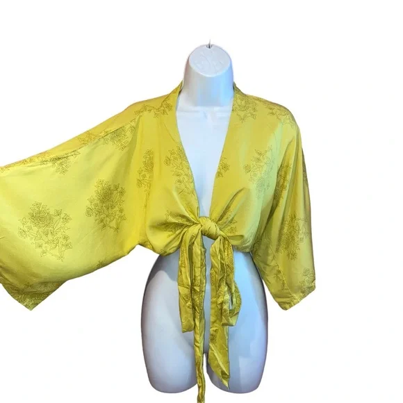 Zapelle Custom Rayon Yellow Floral Tie Front Crop Cropped Top - S/M?Bust 36” - Picture 11 of 11